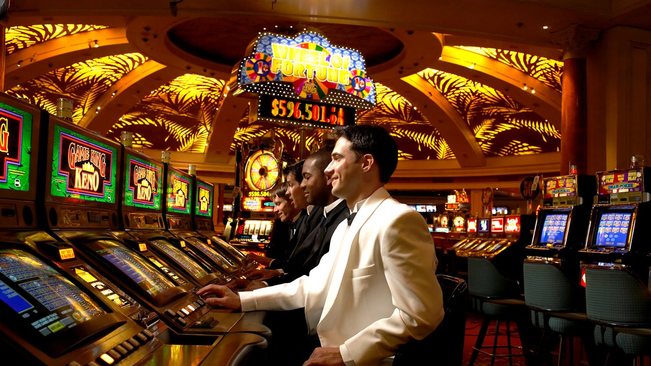 Rich People Vegas: Why Dictionary Entries Dominate